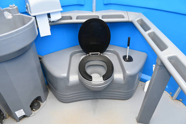 Best Portable bathroom rental  in Aurora, IL